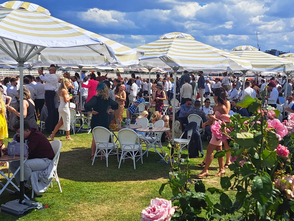 Trackside Melbourne Cup