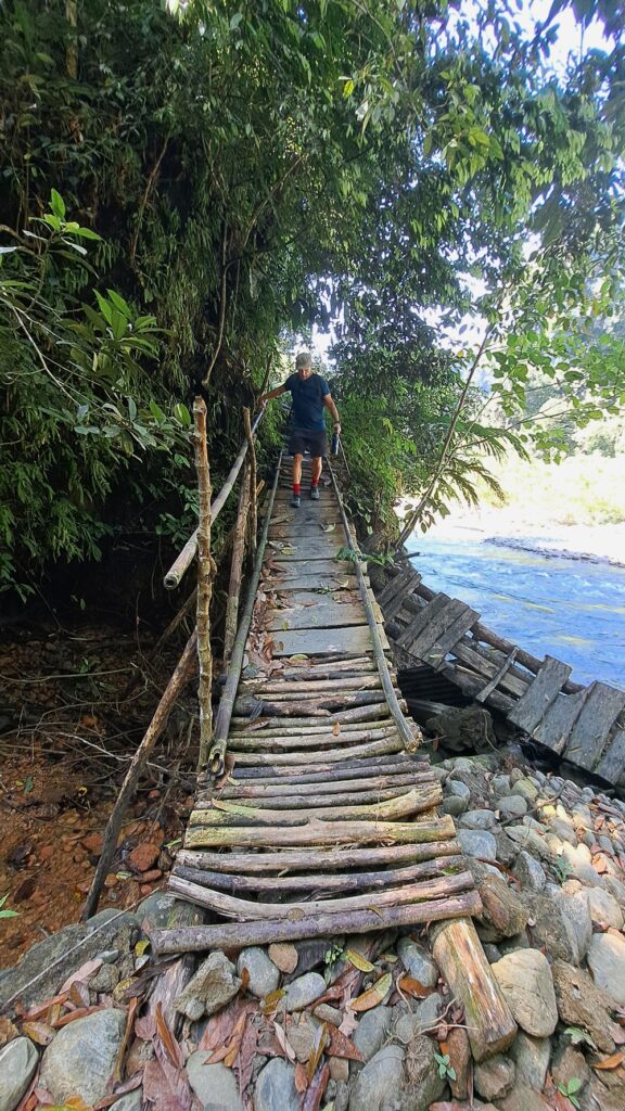 Bukit Lawang River trail